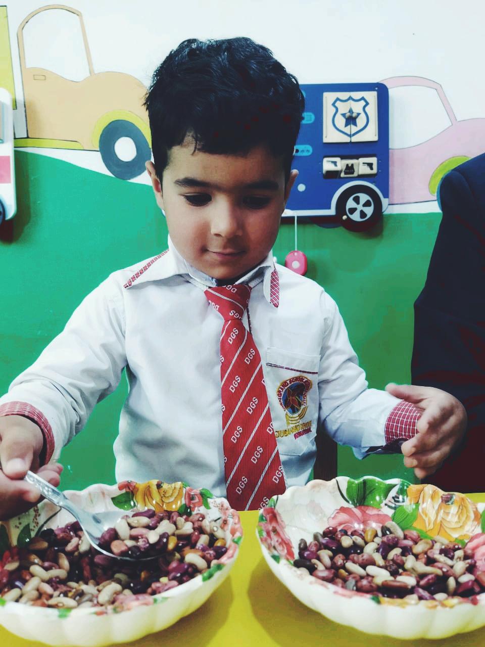 Dubai Grand International School campus photo